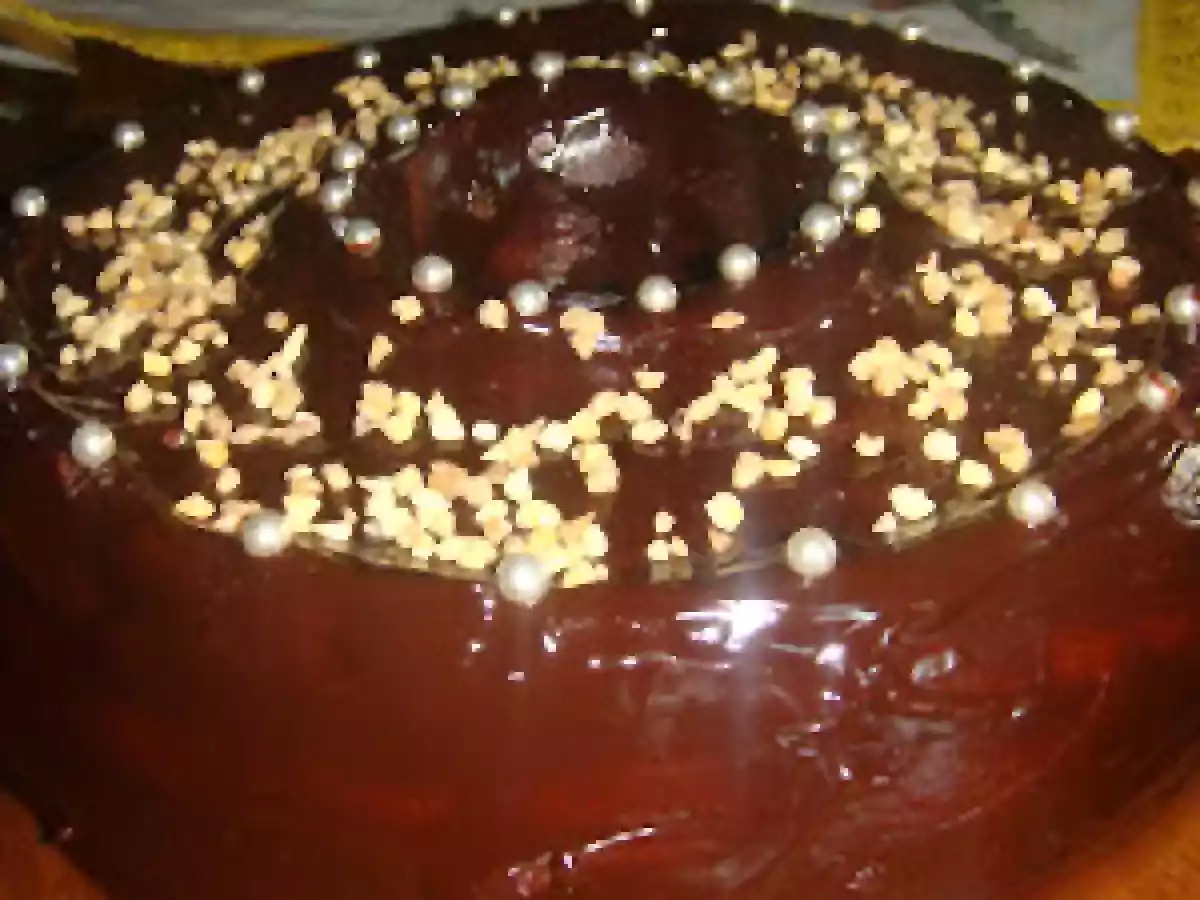 Bolo de Chocolate com Recheio de Leite Condensado