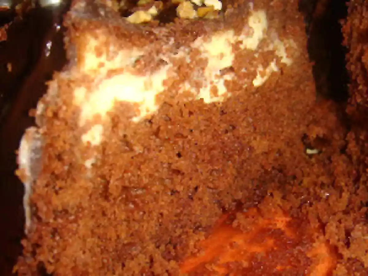 Bolo de Chocolate com Recheio de Leite Condensado - foto 2