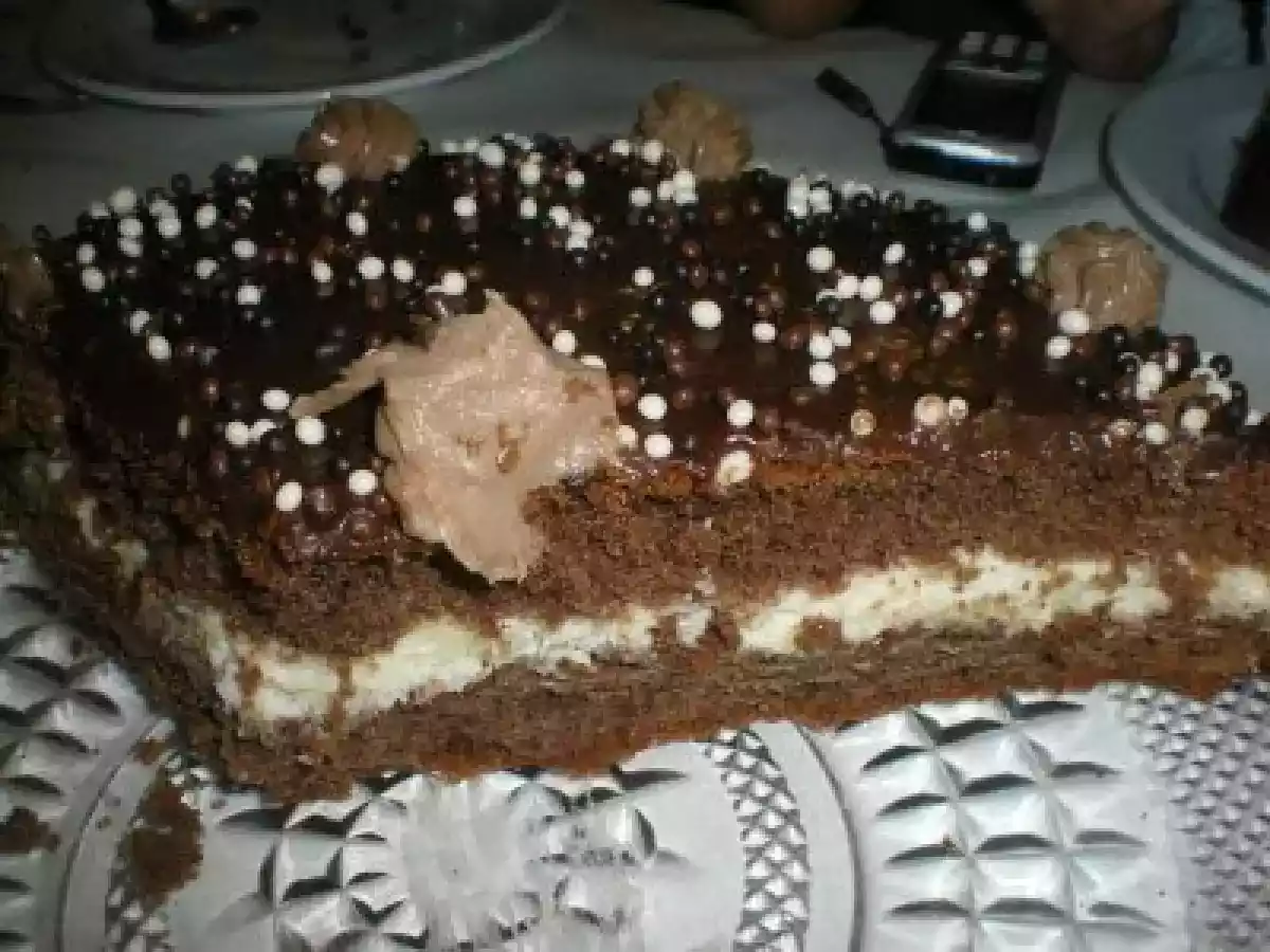 Bolo de chocolate com recheio de pêra - foto 2