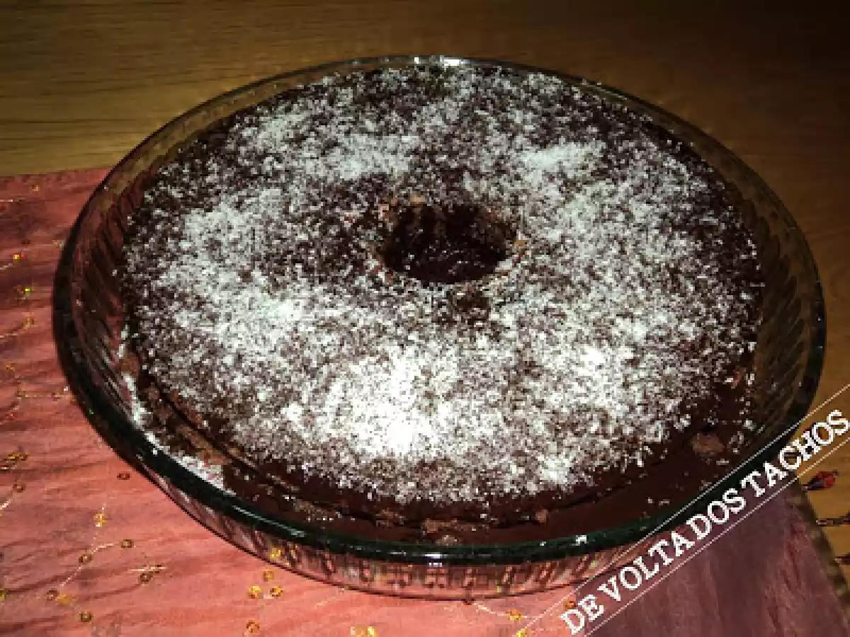 BOLO DE CHOCOLATE GULOSO