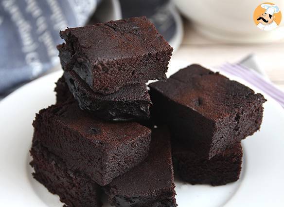 Bolo de chocolate sem ovo e sem lactose - Fácil