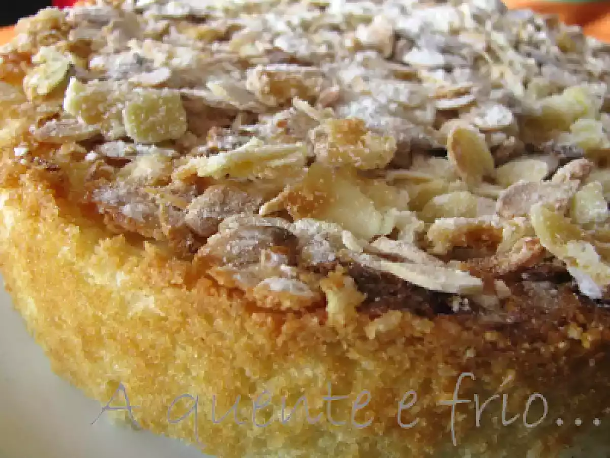 Bolo de Claras com Amêndoa