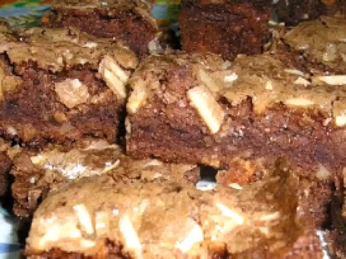 Bolo de claras com chocolate e amêndoa - foto 4