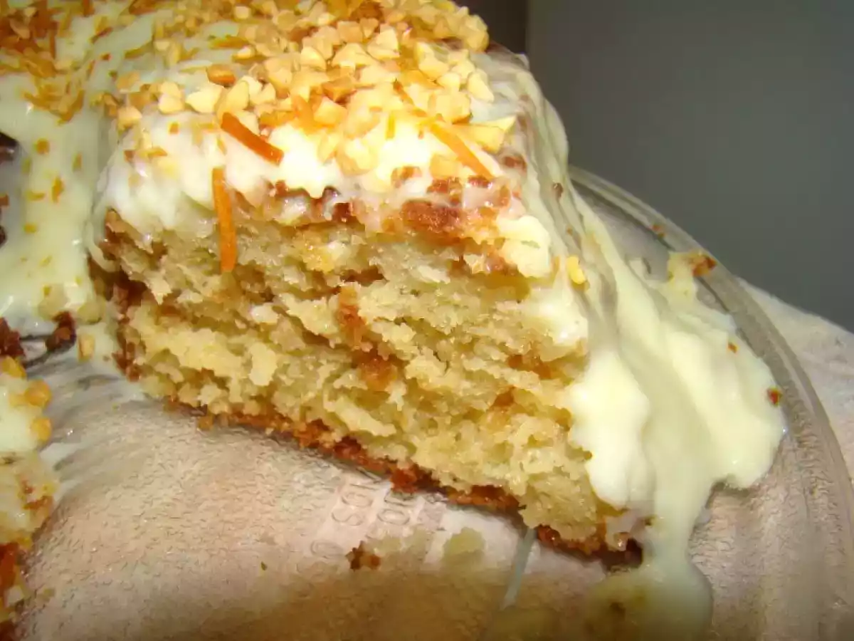 Bolo de coco queimado e amendoim (Sara)