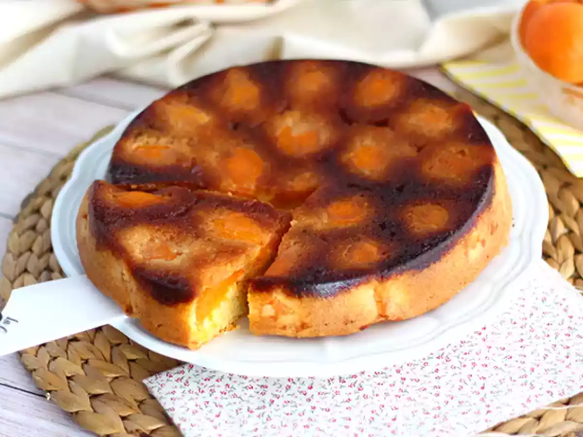 Bolo de Damasco /Alperce simples e caramelizado