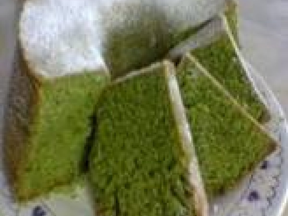 Bolo de espinafres