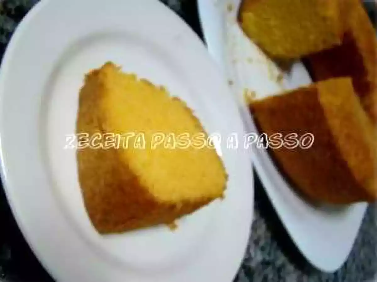 Bolo de Fubá com Milho Verde (de latinha)