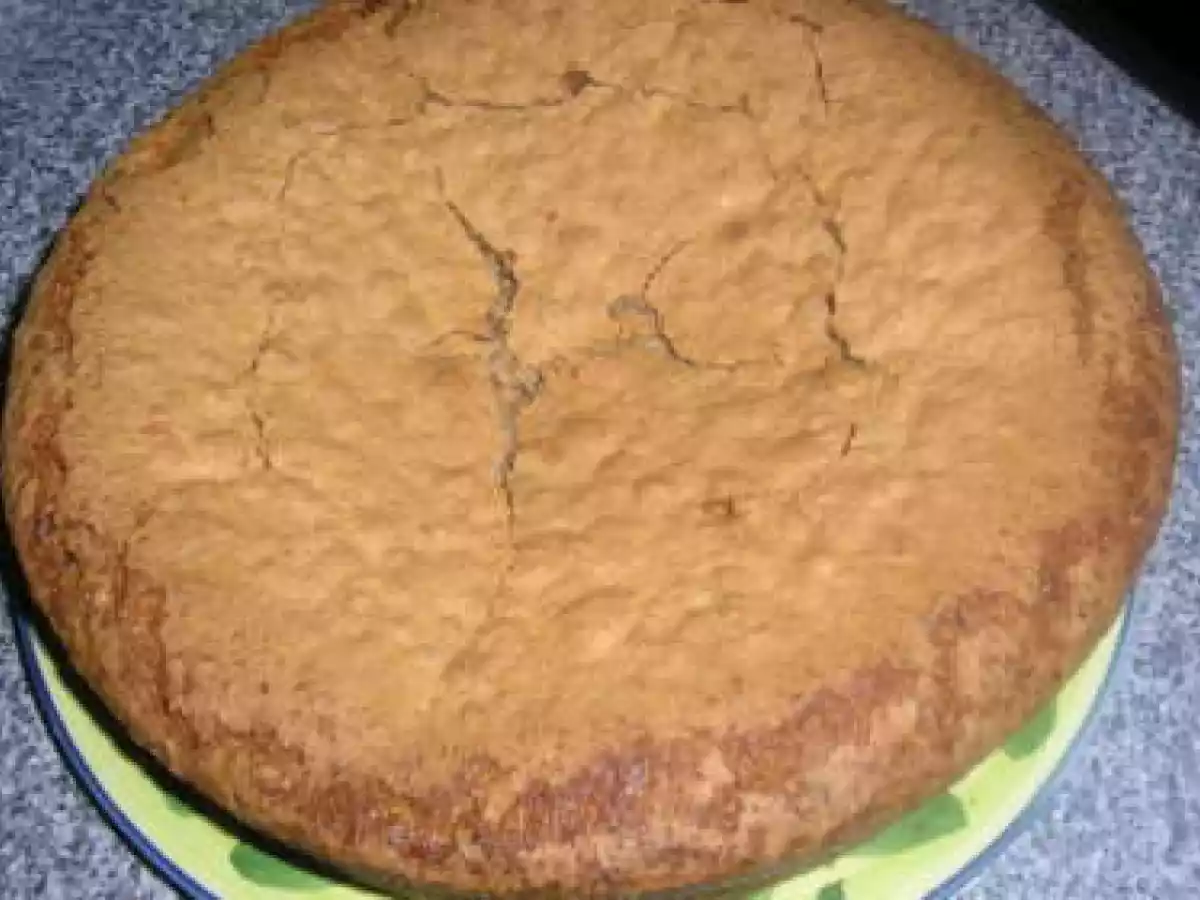 Bolo de iogurte com crocante de amêndoa e chocolate - foto 2