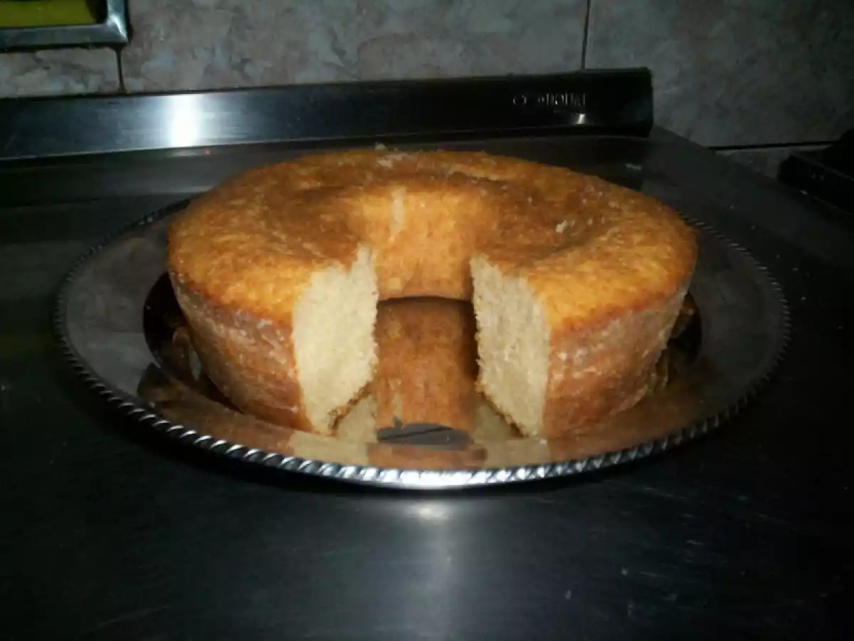 Bolo de Iogurte - Maria Helena (Receita para todo final de semana) - foto 4