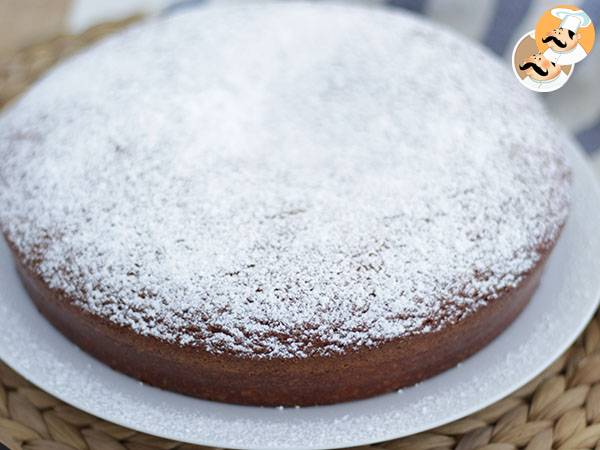 Bolo de iogurte natural, fofinho e fácil a preparar - foto 3