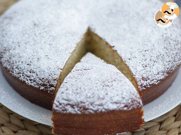 Bolo de iogurte natural, fofinho e fácil a preparar - foto 4