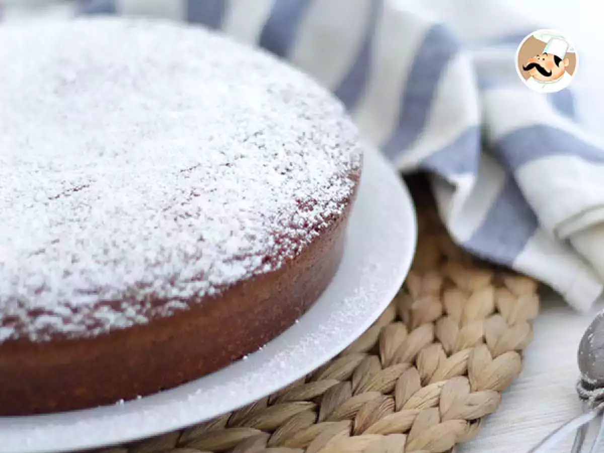 Bolo de iogurte natural, fofinho e fácil de preparar - foto 2