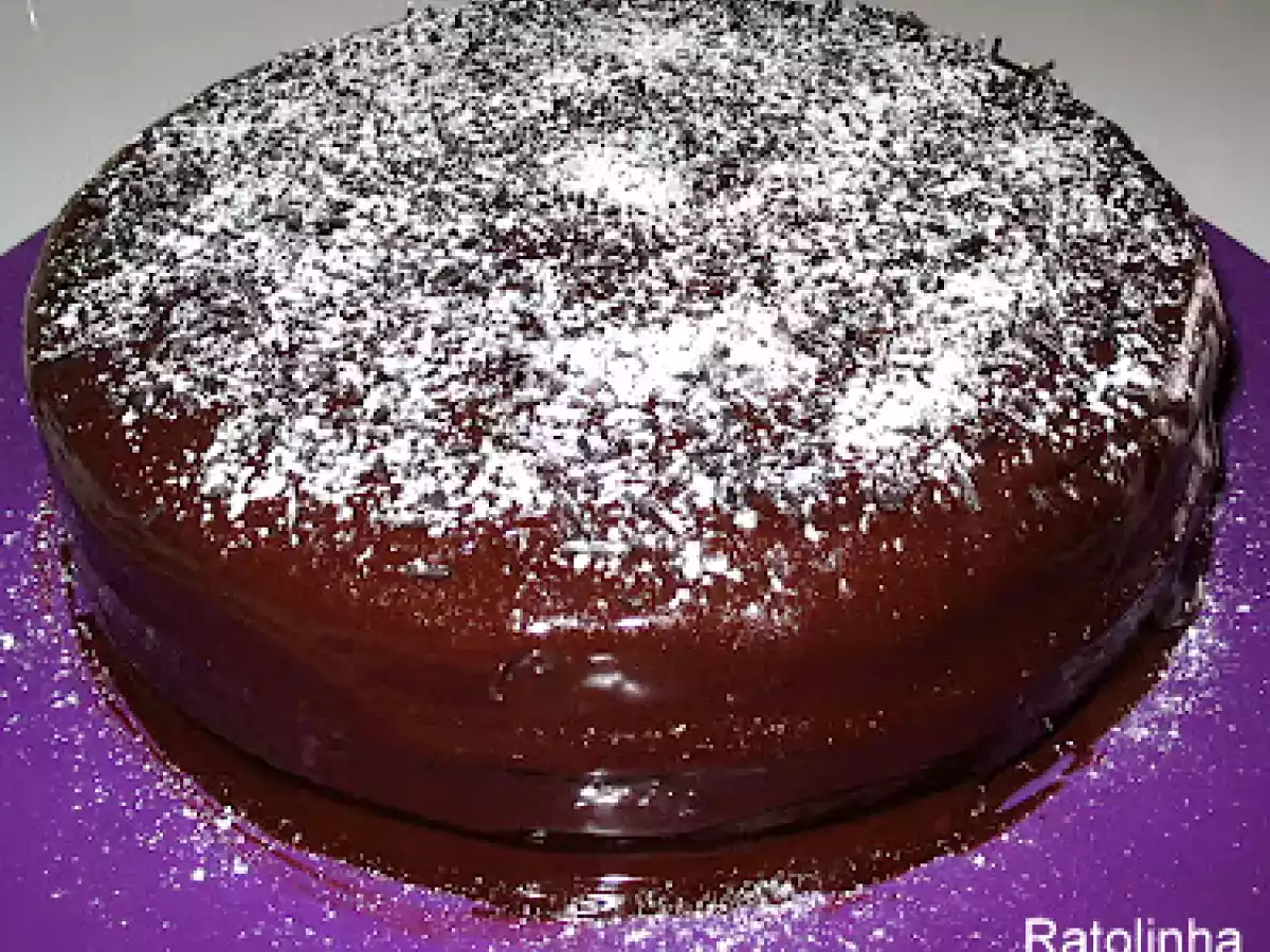 Bolo de Laranja com Cobertura de Chocolate