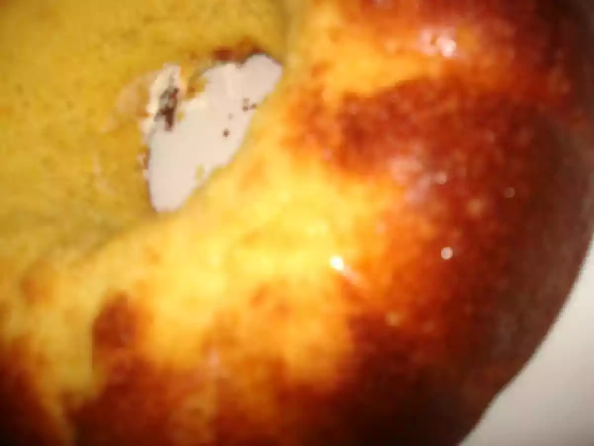 BOLO DE LARANJA INTEIRA ABAUNILHADO...