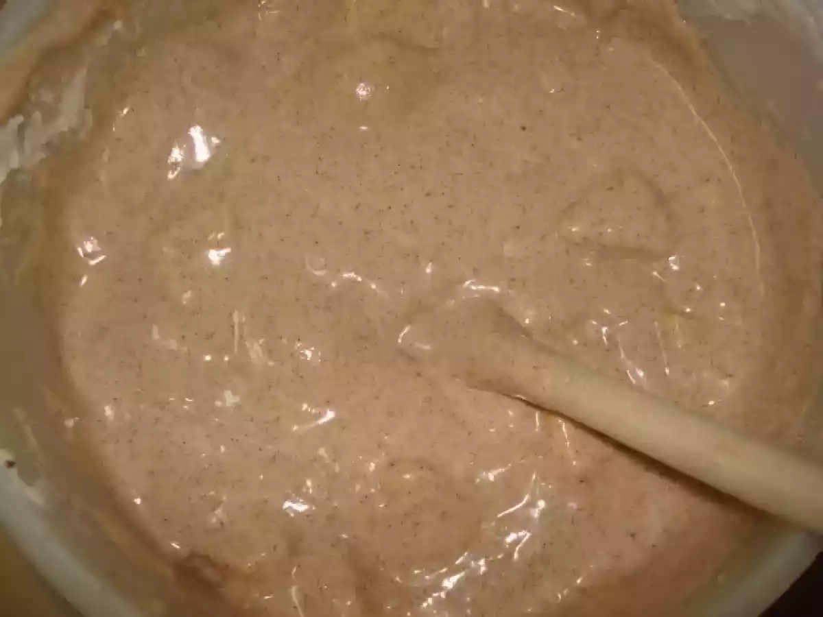 BOLO DE MAÇÃ, AROMATIZADO DE CANELA E ERVA DOCE... - foto 3