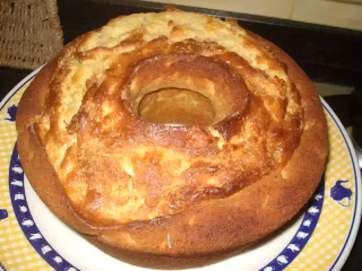 BOLO DE MAÇÃ E CÔCO...