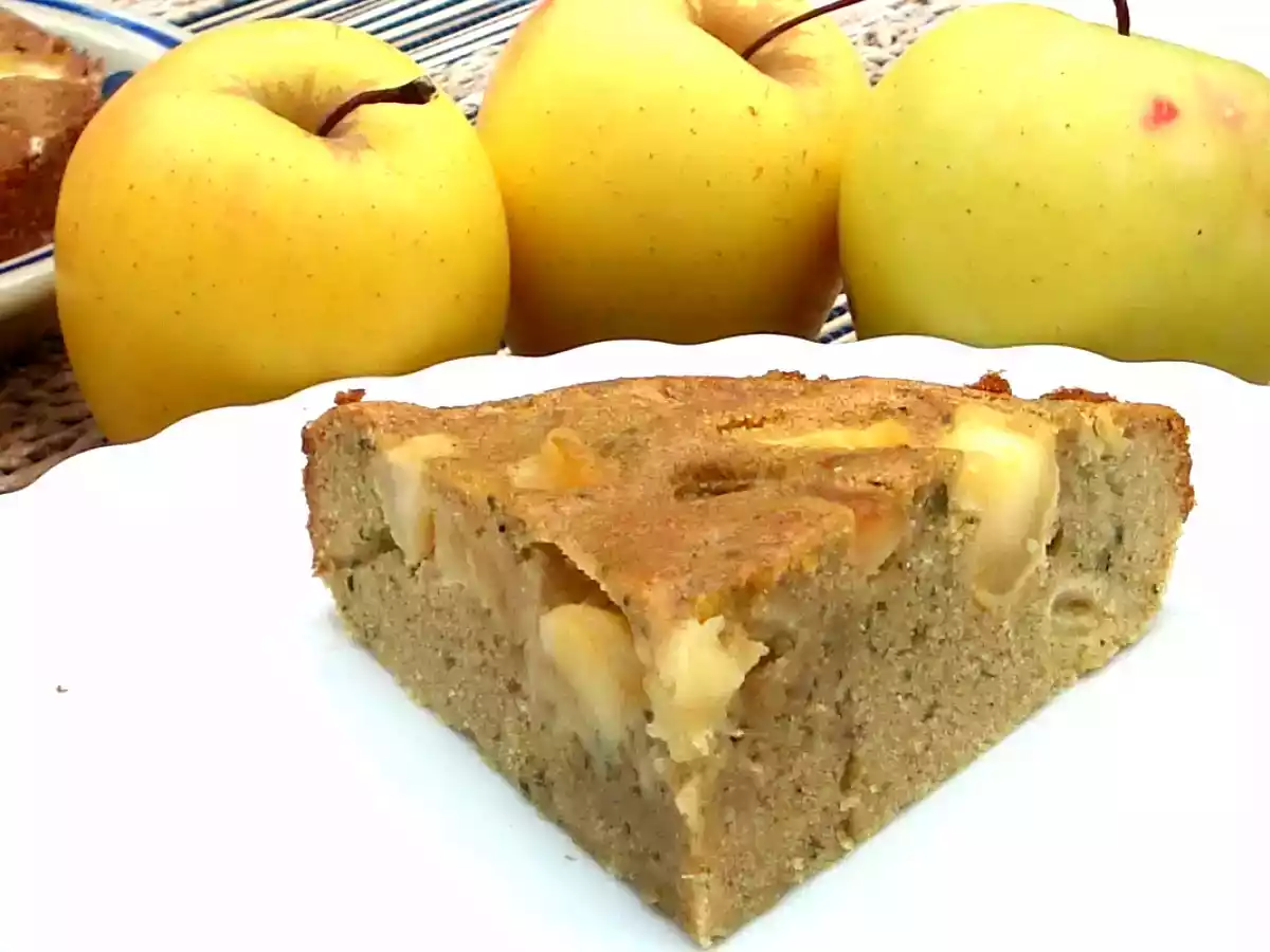 Bolo de maçã e mel com farinha de sarraceno (sem lácteos)