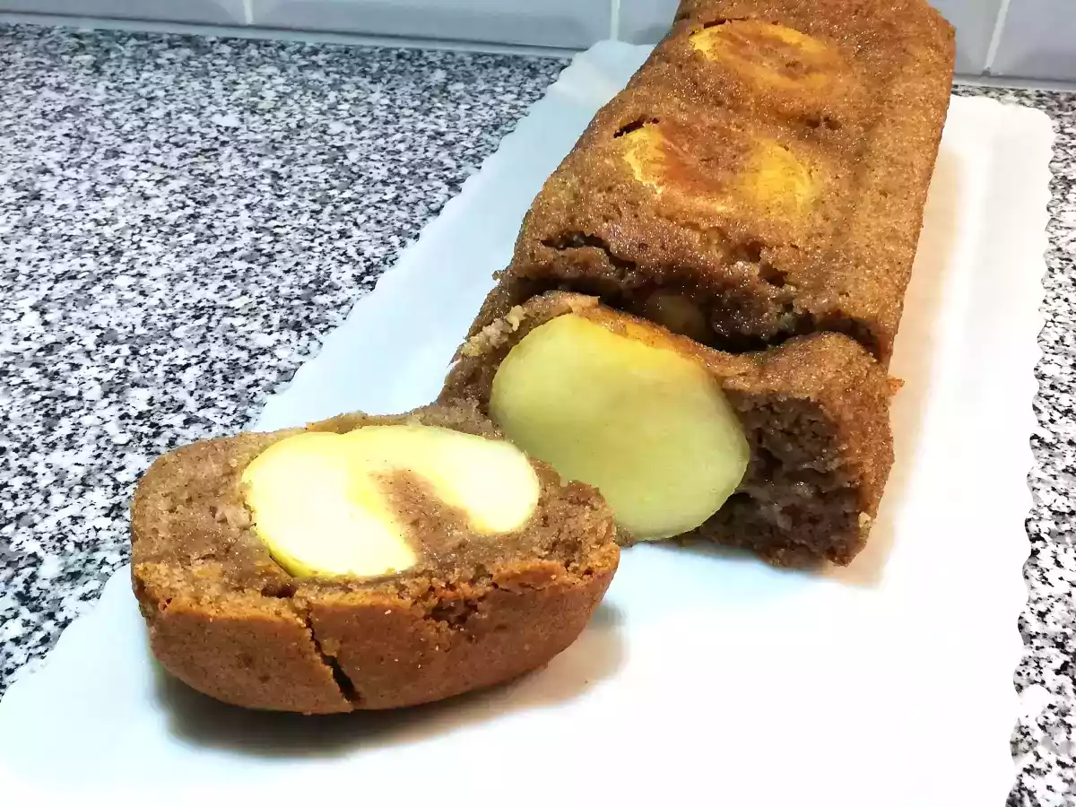 Bolo de maçã inteira e canela - foto 2