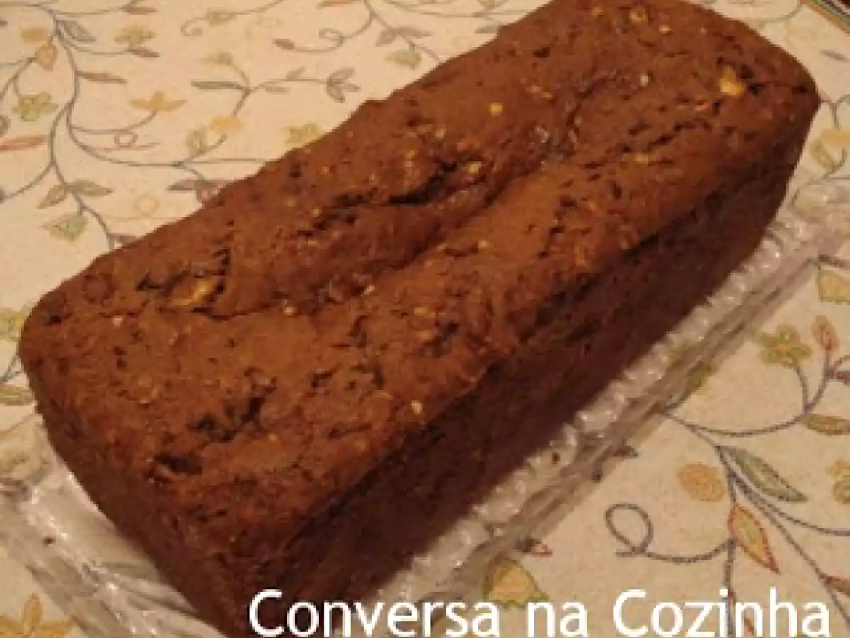 Bolo de Maça, Passas e Nozes
