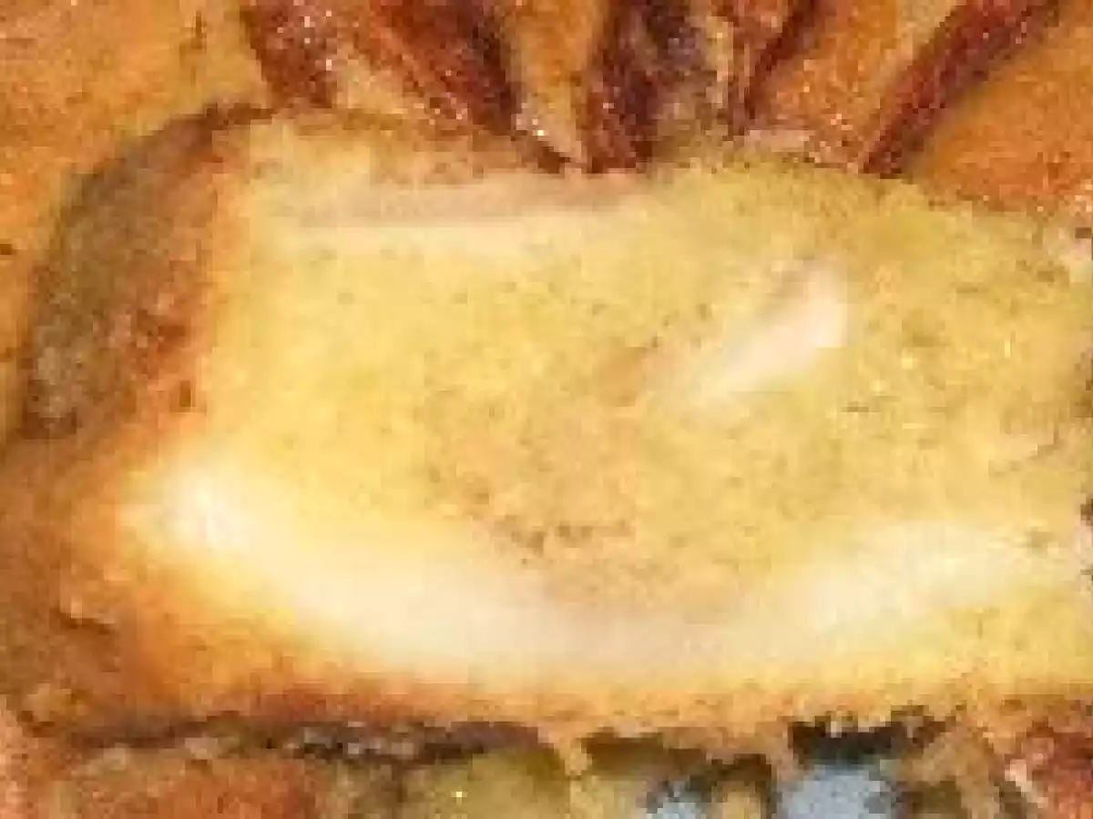 Bolo de Maçãs com Recheio Cremoso - foto 2