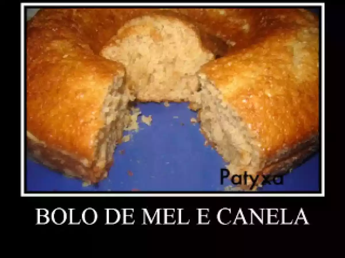 Bolo de Mel e Canela