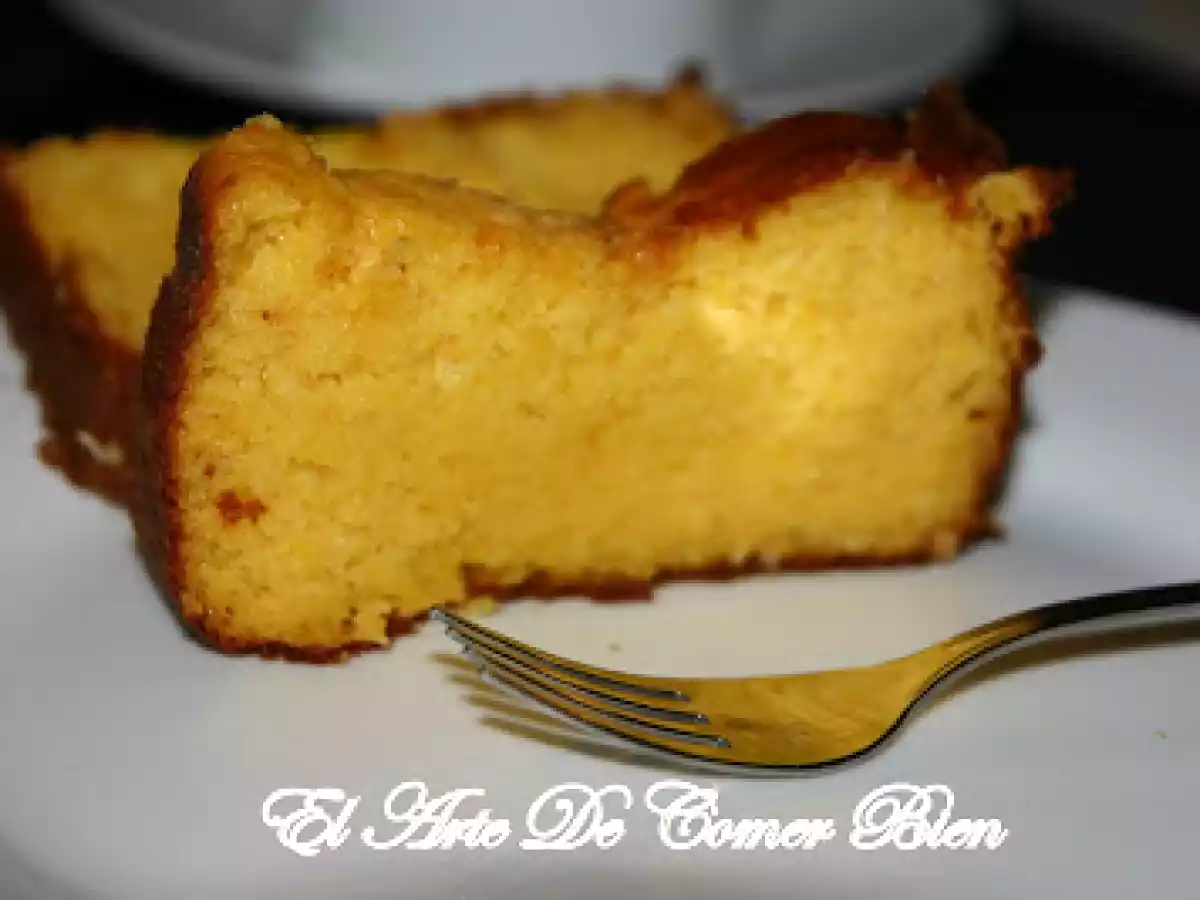 Bolo de milho cremoso de liquidificador