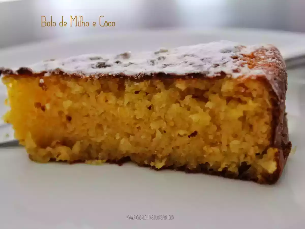 Bolo de Milho e Côco