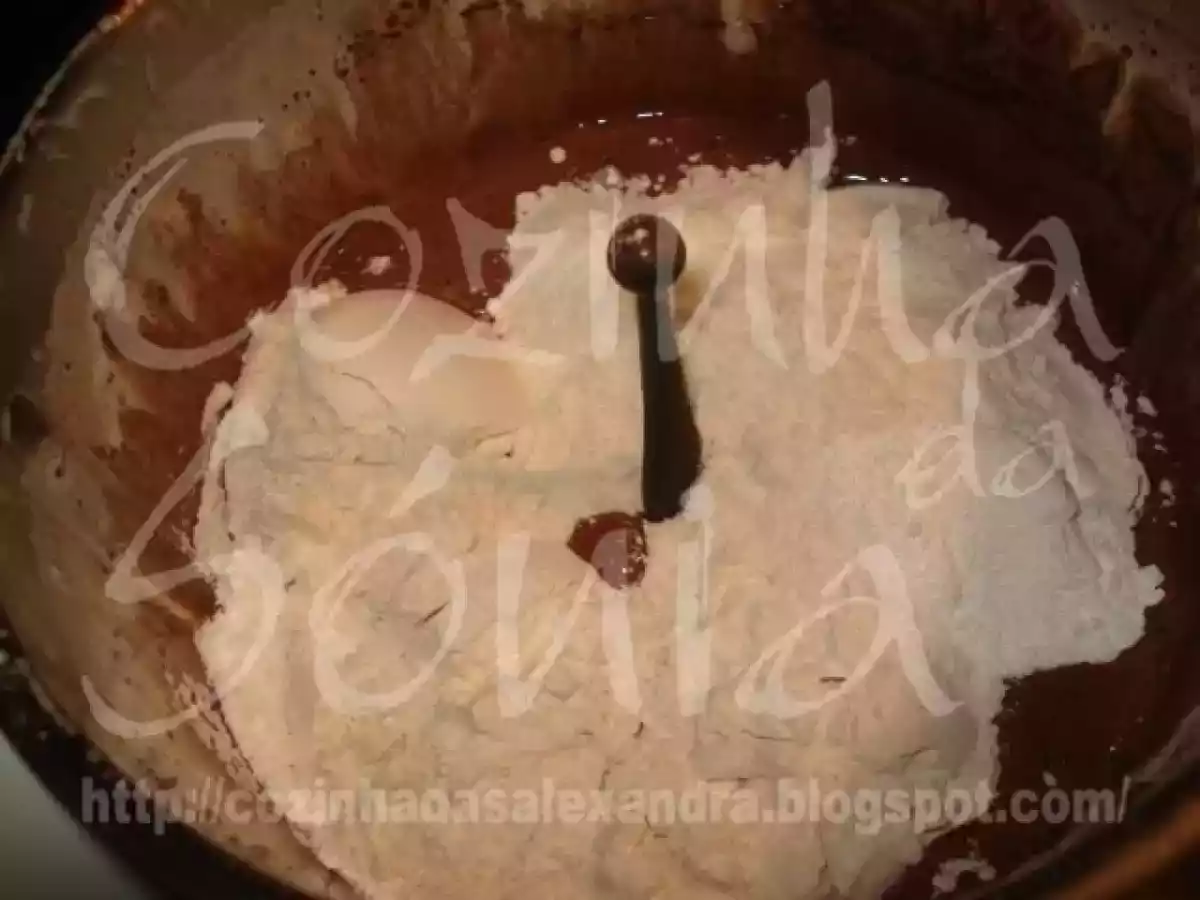BOLO DE MOUSSE DE CHOCOLATE INSTÂNTANEA... - foto 6