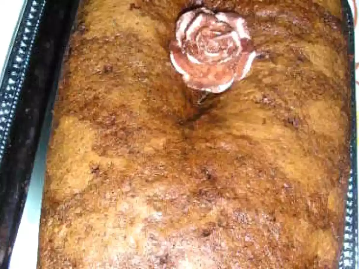 Bolo de noz, cenoura e ananás