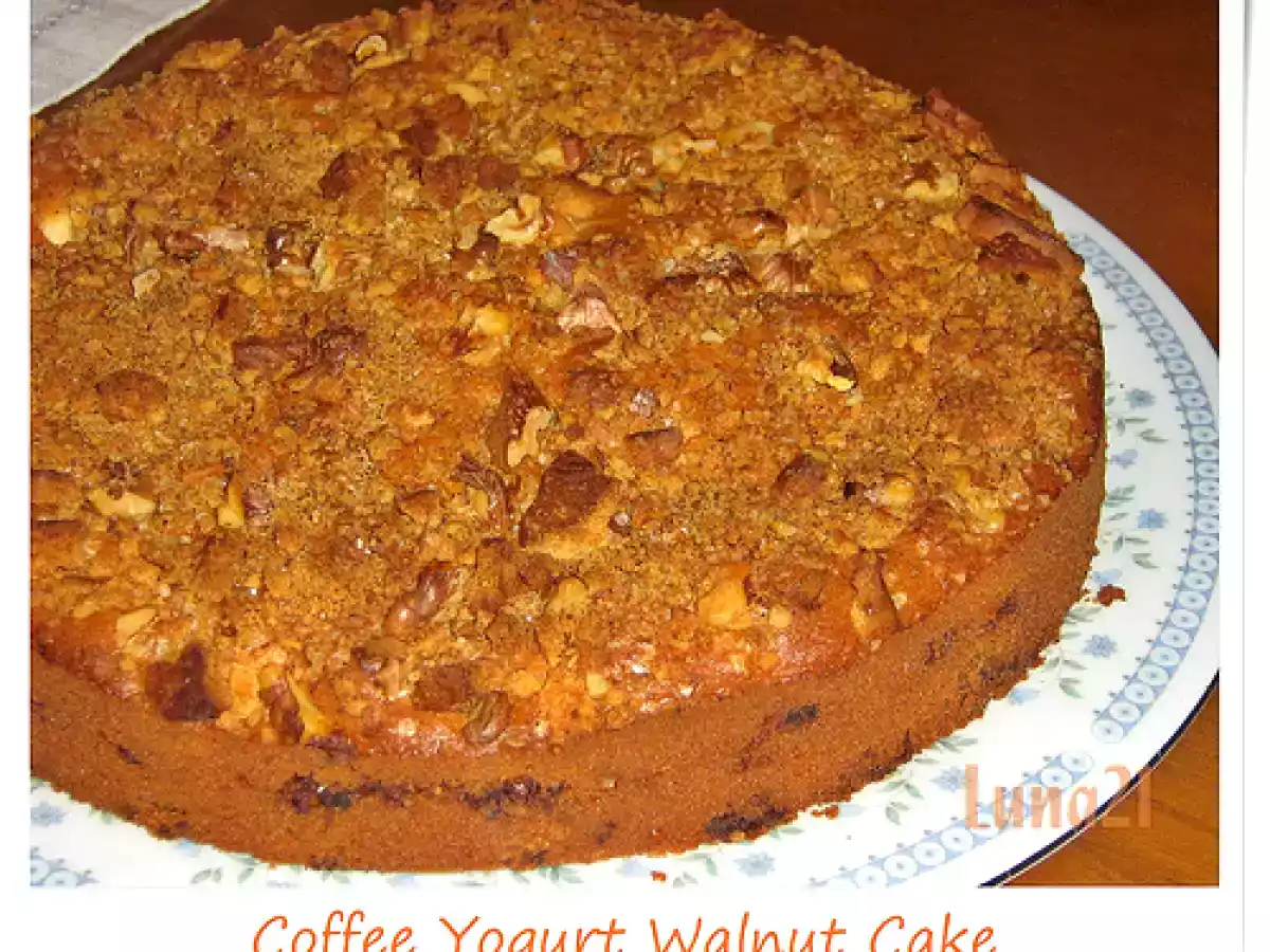 Bolo de Nozes, Café e Iogurte