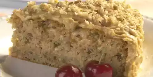 Bolo de nozes fofinho
