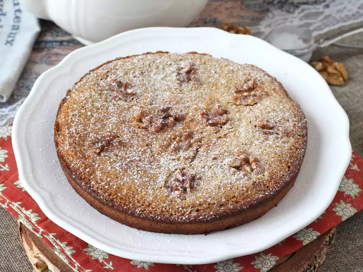 Bolo de nozes superfácil feito com apenas 4 ingredientes - foto 6