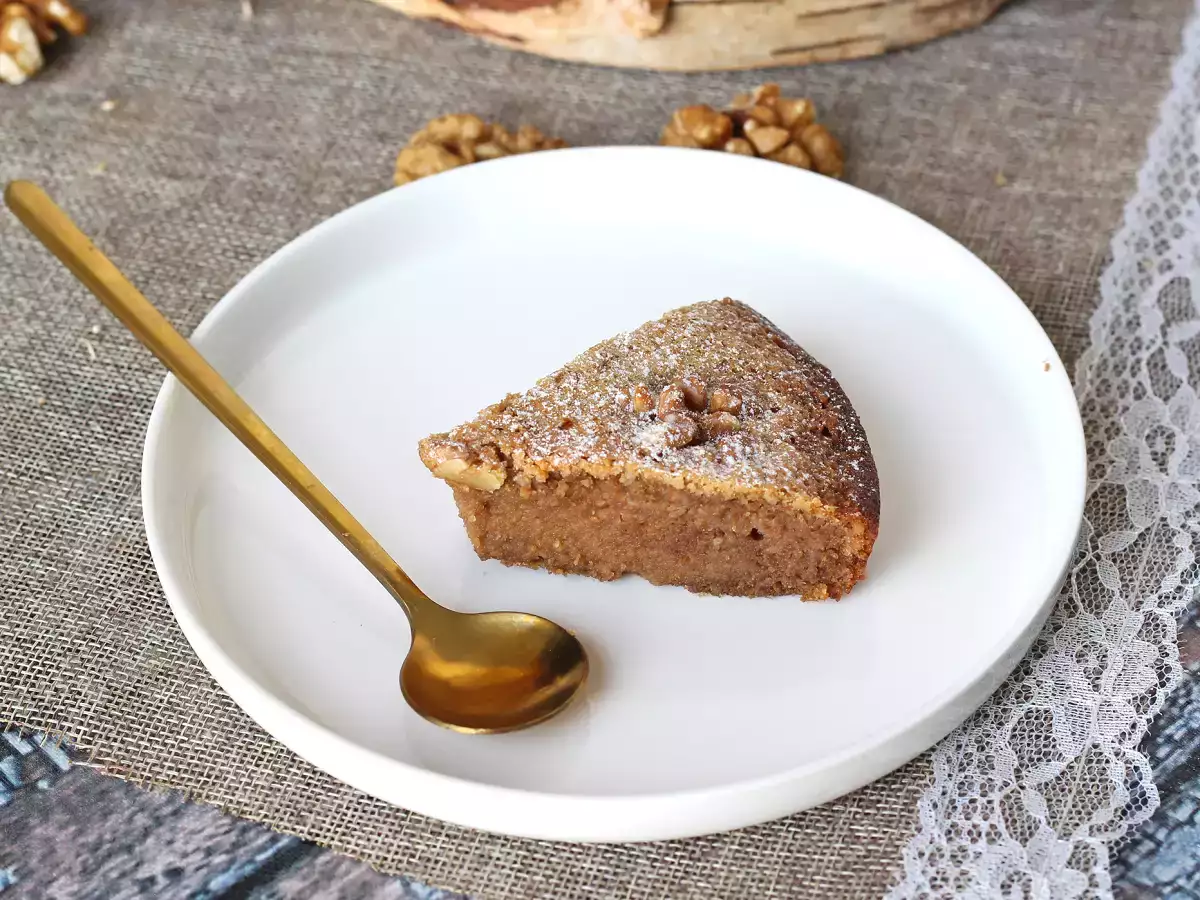 Bolo de nozes superfácil feito com apenas 4 ingredientes - foto 8