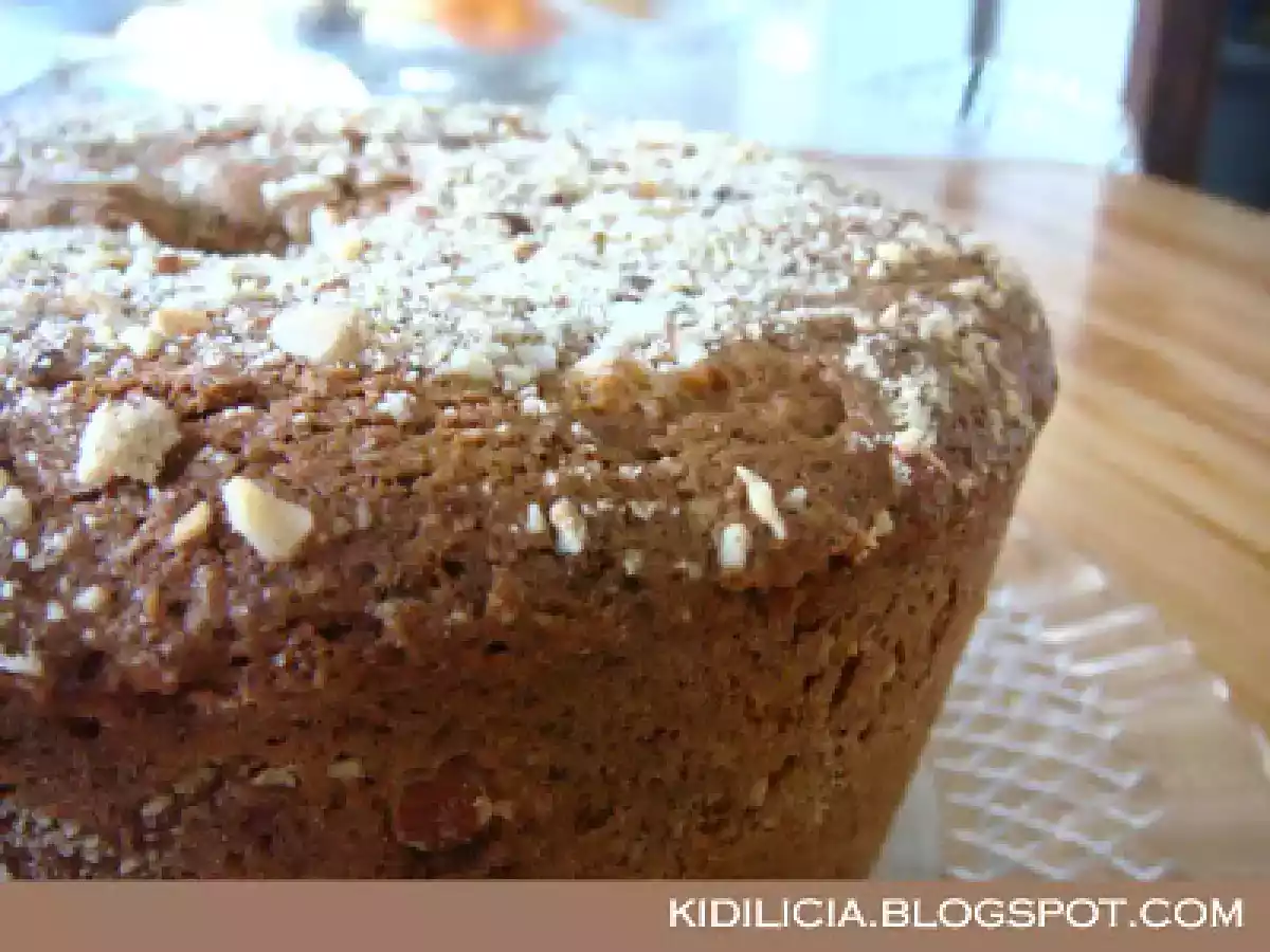 Bolo de pêra ou maçã no liquidificador