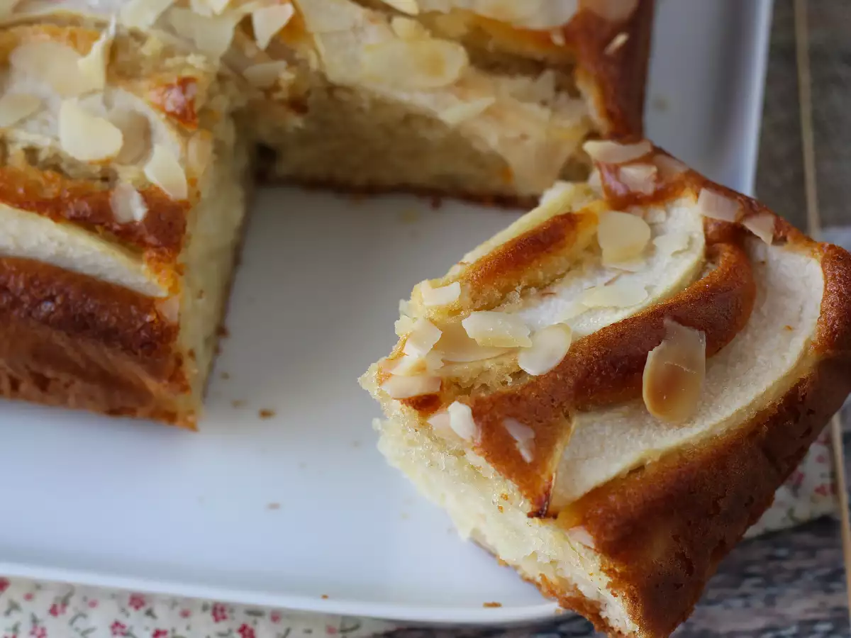 Bolo de peras com amêndoas, fácil e fofinho - foto 5