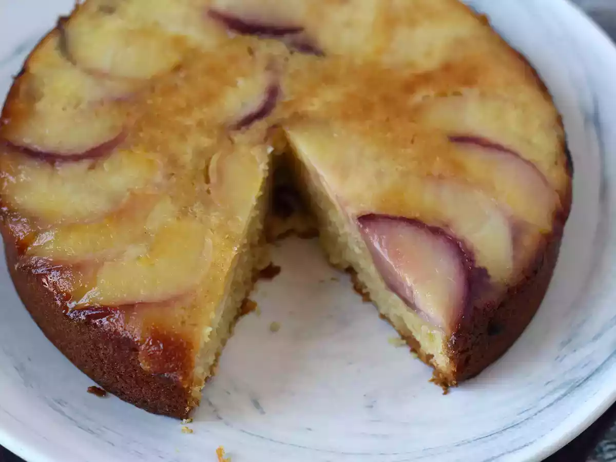 Bolo de pêssego invertido e caramelizado - foto 7