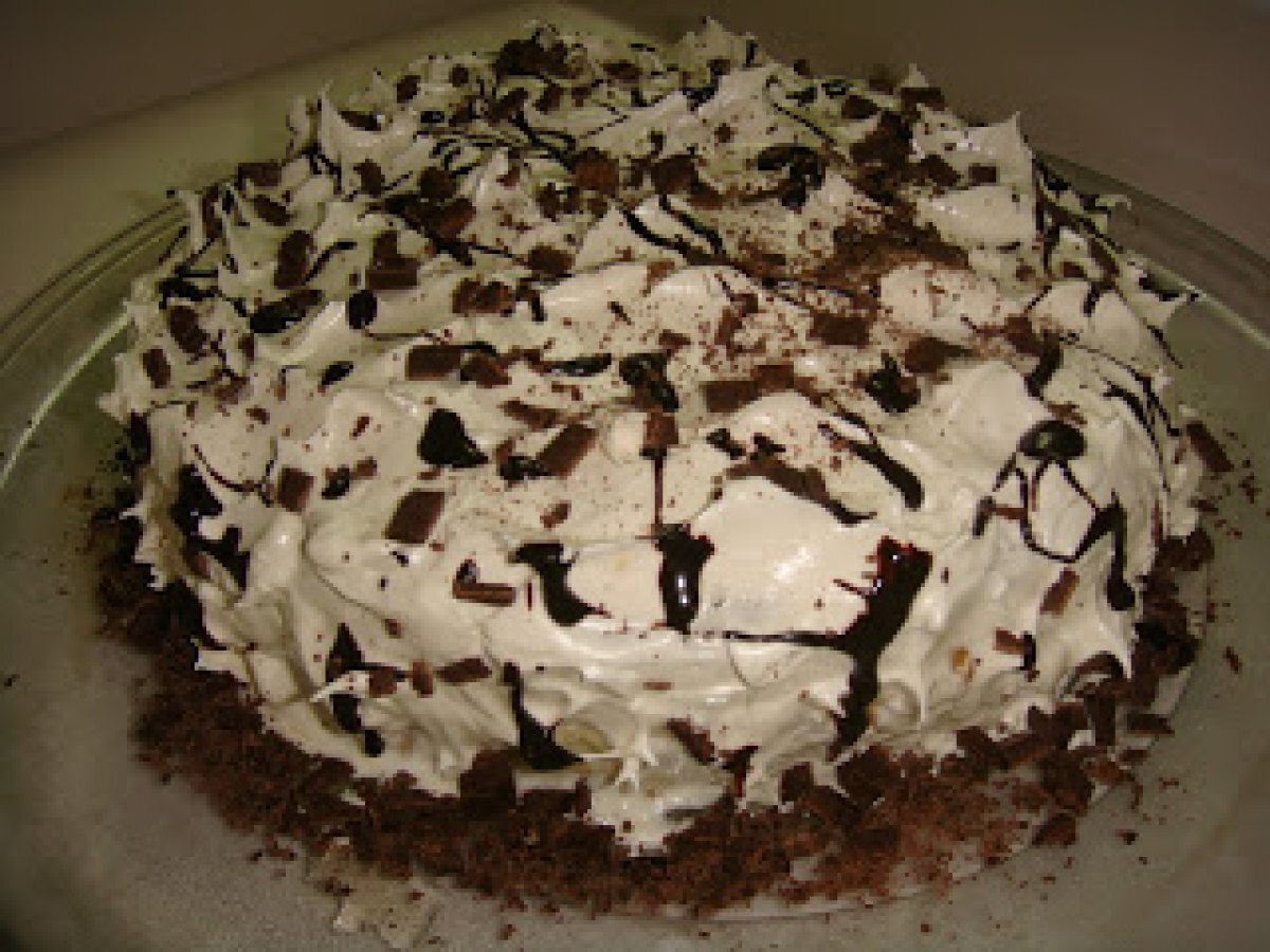 Bolo de pêssegos com cobertura de marshmallow