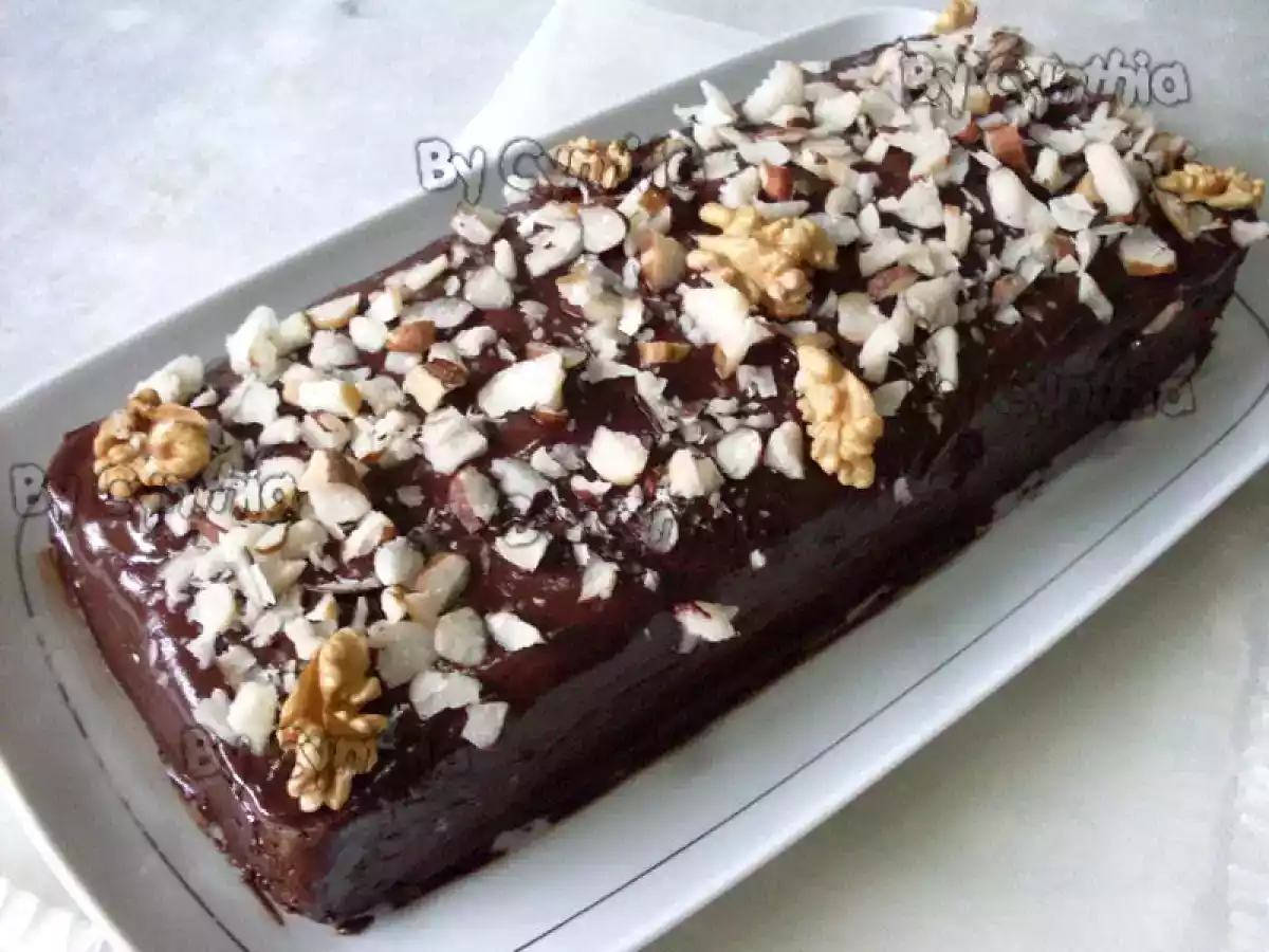 Bolo de Zucchini, Maçã e Chocolate