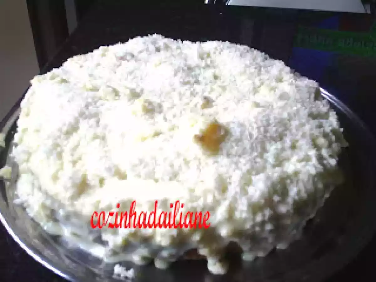 Bolo delicioso de abacaxi e coco(bolo gelado) - foto 2
