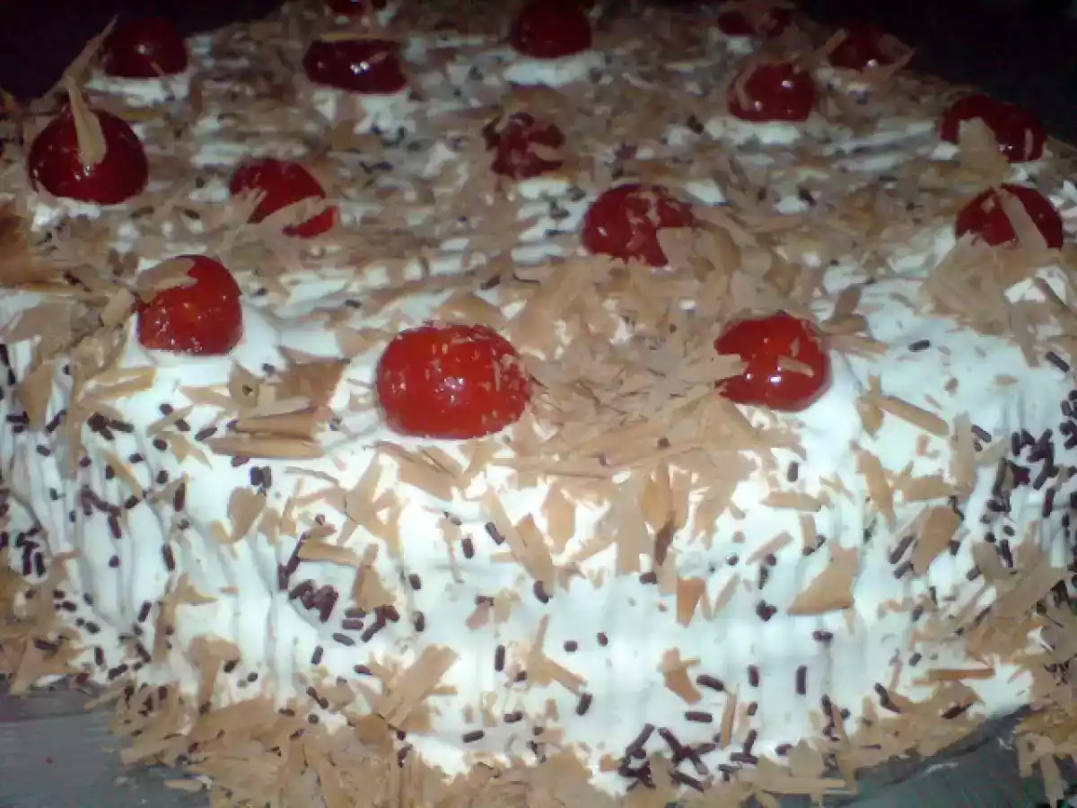 Bolo Floresta Negra de Chocolate e Coco