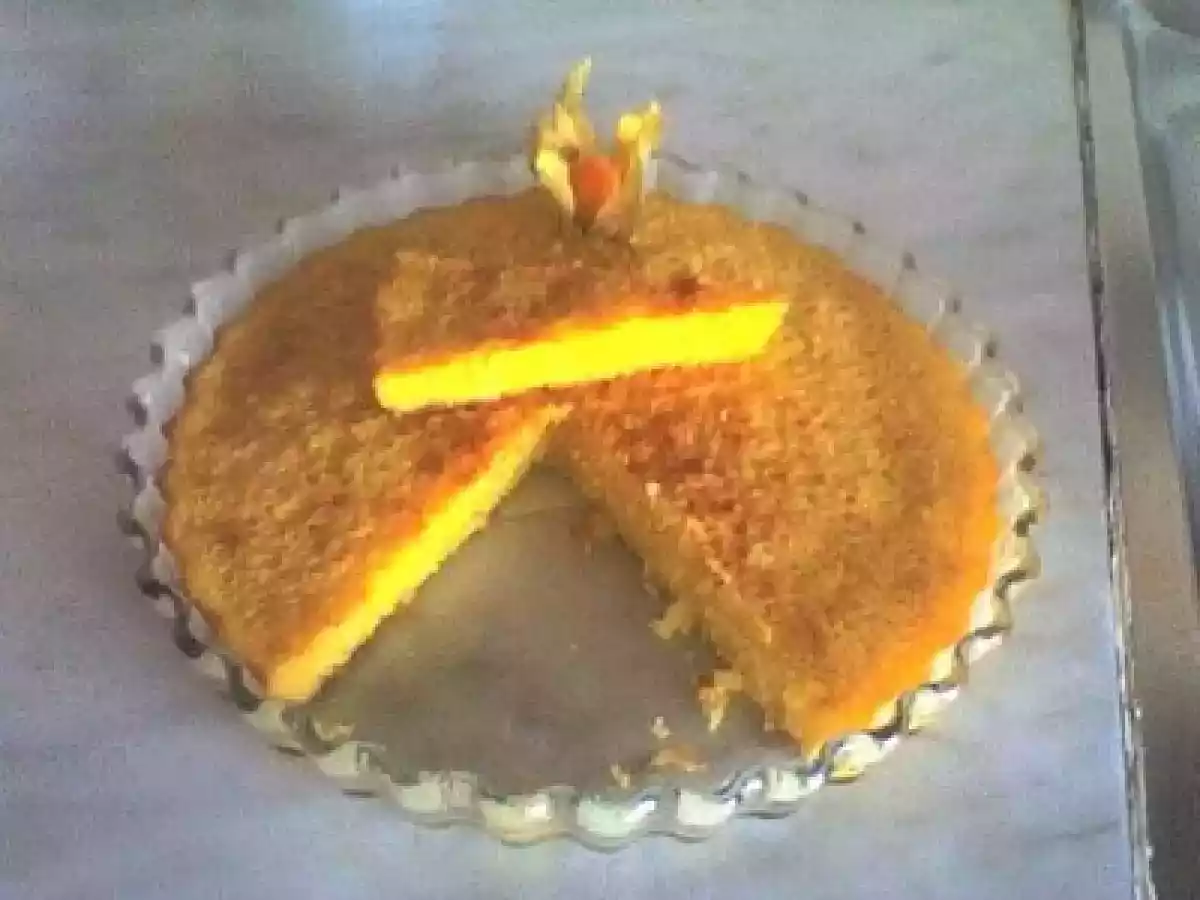 Bolo húmido de laranja