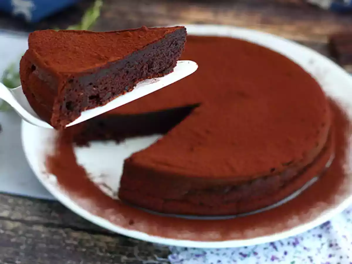 Bolo mousse de chocolate sem farinha