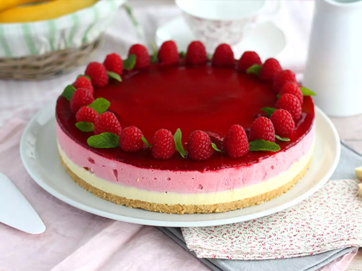 Bolo mousse de framboesa e chocolate branco, bavarois - foto 3