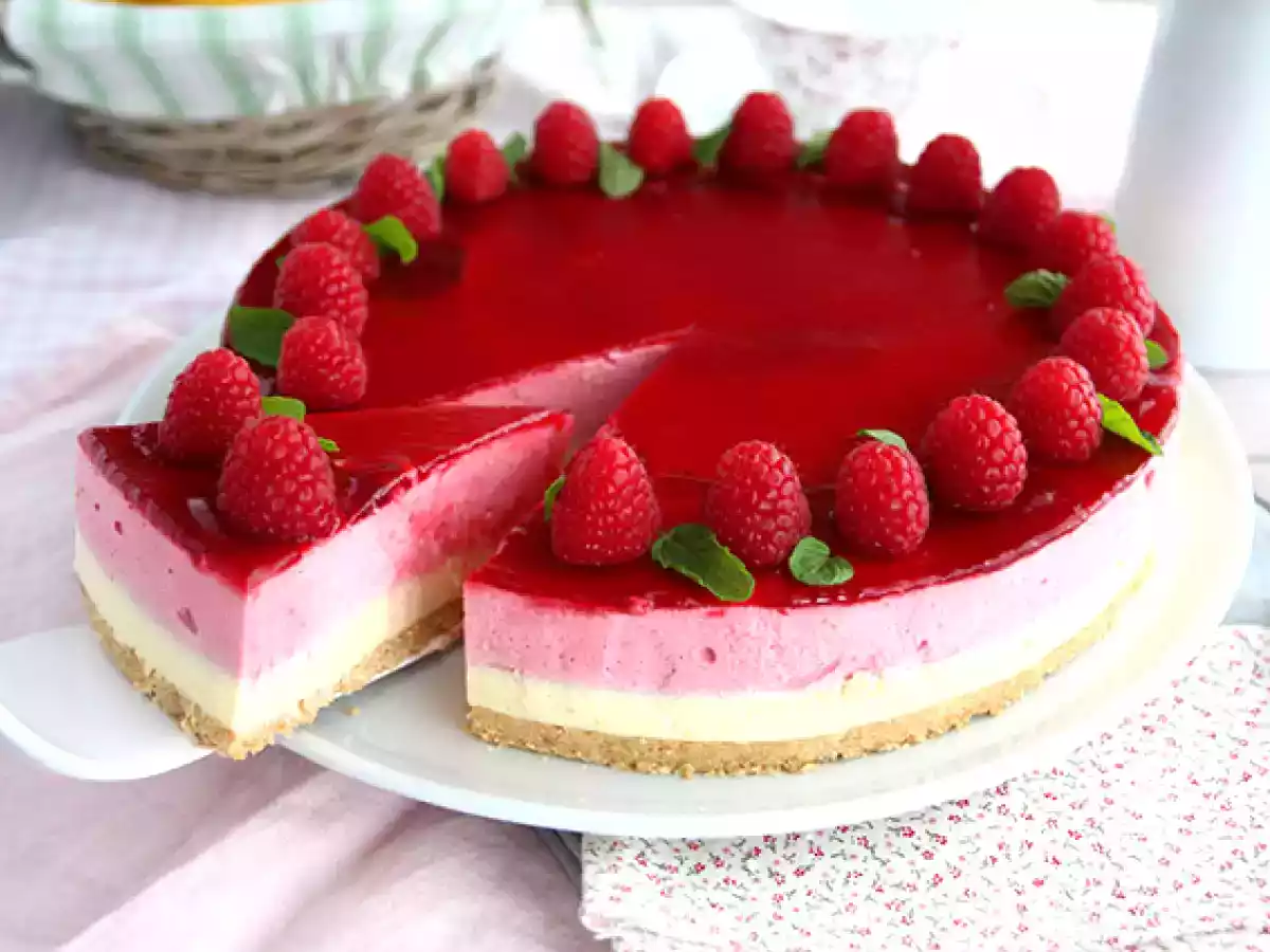 Bolo mousse framboesa e chocolate branco, Bavarois