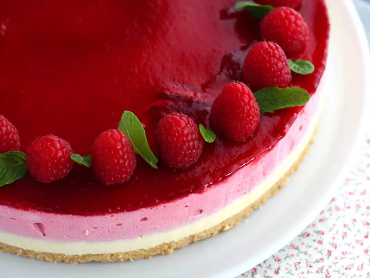 Bolo mousse framboesa e chocolate branco, Bavarois - foto 4