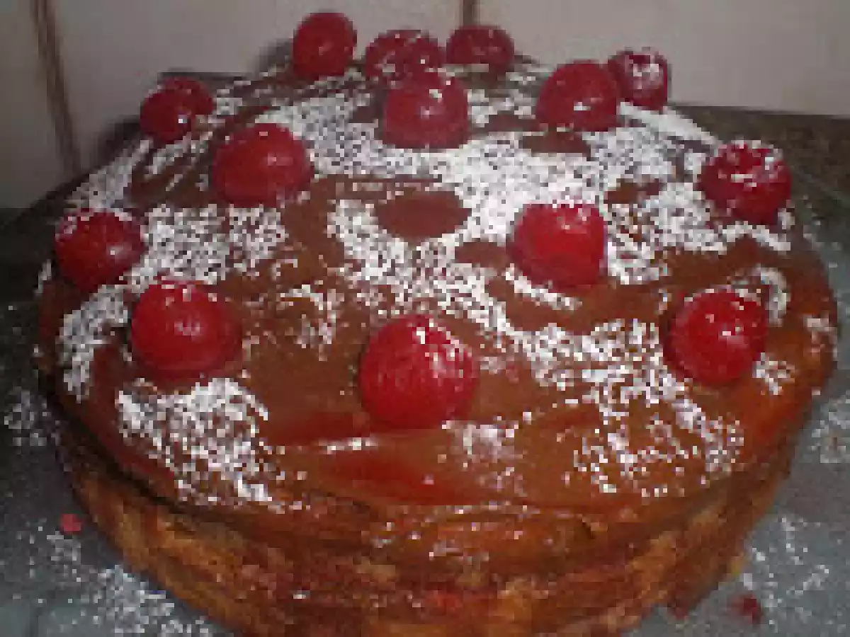Bolo perfumado com limão ao creme de chocolate e cerejas - foto 2