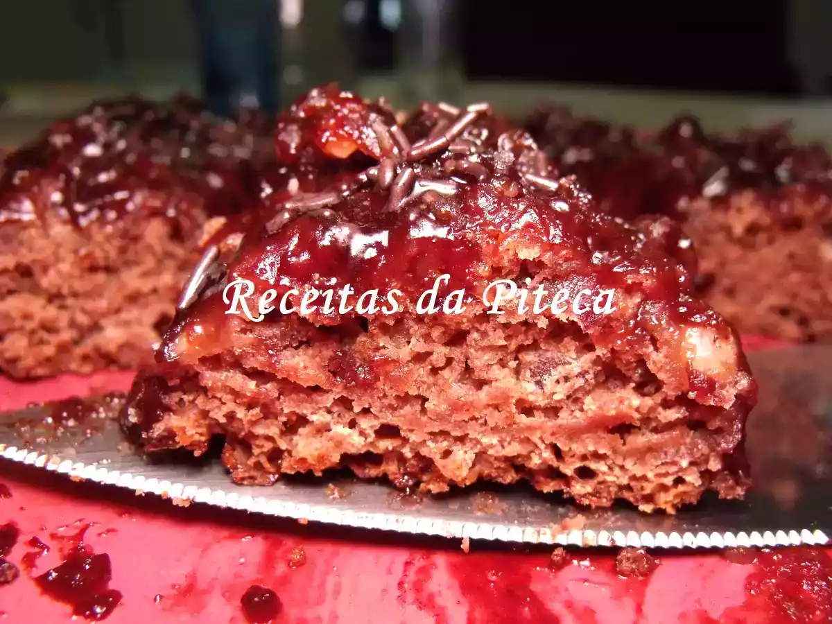 Bolo pudim com avelãs