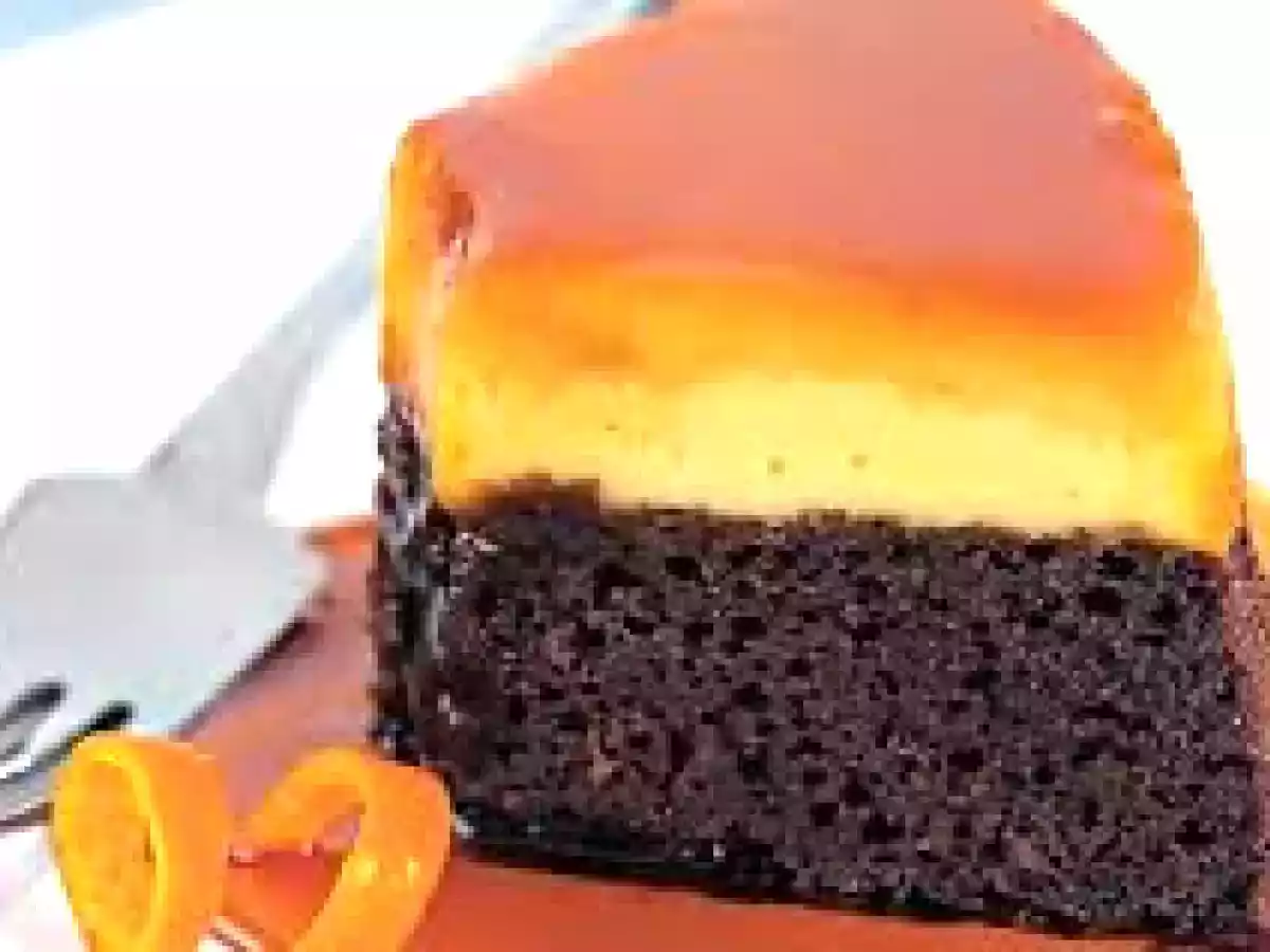 Bolo pudim de chocolate e laranja