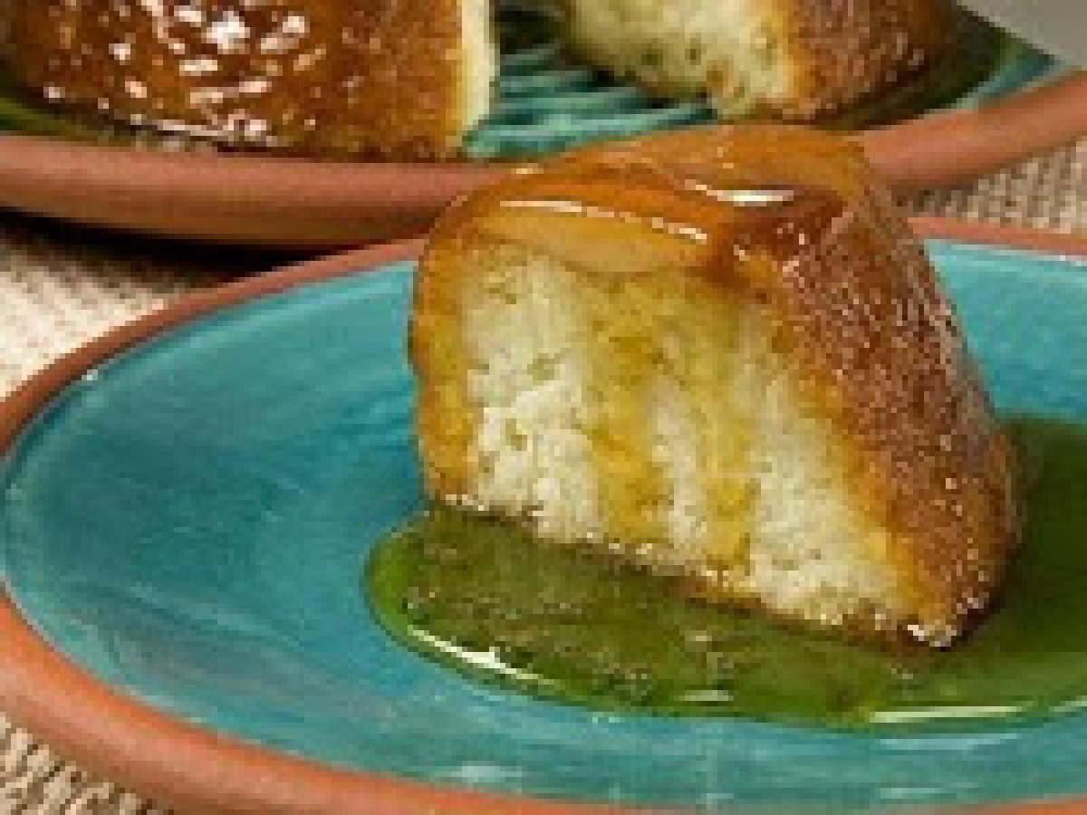 Bolo pudim de pão com coco