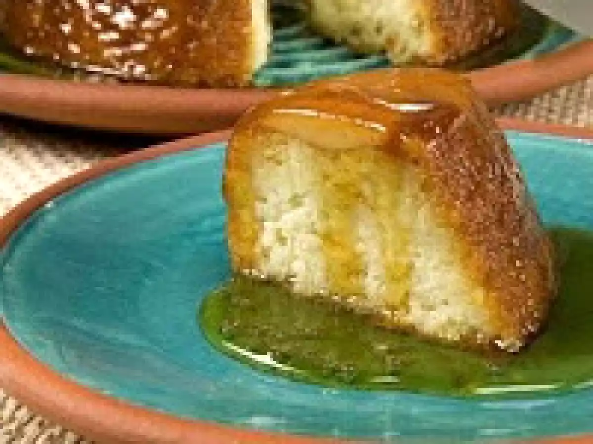 Bolo pudim de pão com coco